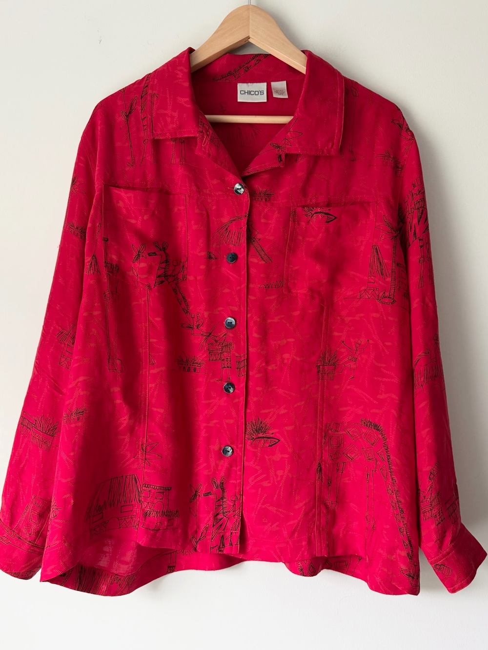 VTG Chico's 100% Silk Red Graphic Button Down Blouse Sz 3 XL/16 Novelty Safari